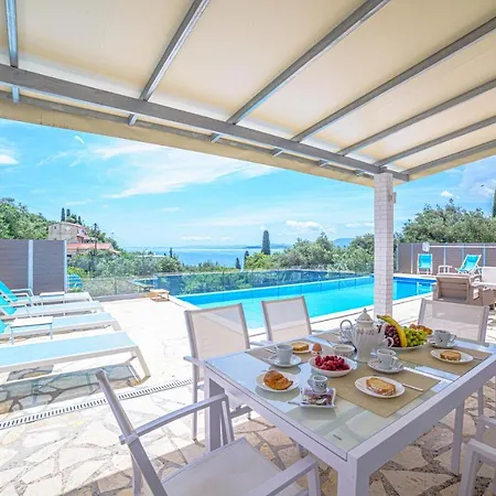 Hera-the Infinity Blue * Nisaki (Corfu)