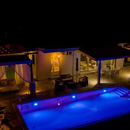 Hera-the Infinity Blue Nisaki (Corfu)