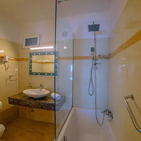 Hera-the Infinity Blue ヴィラ ニサキオン