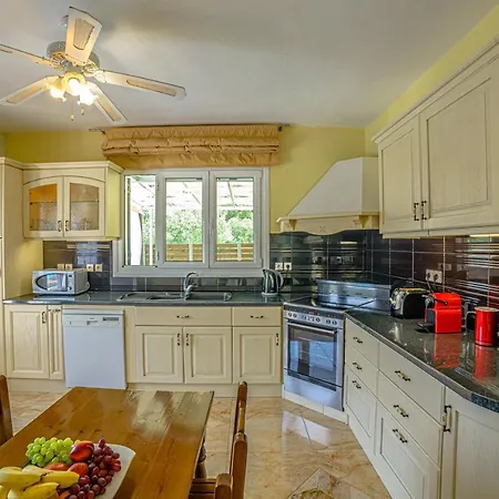 Hera-the Infinity Blue ヴィラ ニサキオン