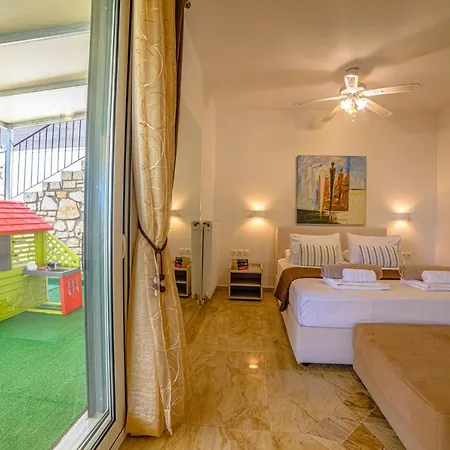 Hera-the Infinity Blue ヴィラ ニサキオン