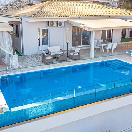 ヴィラ Hera-the Infinity Blue ニサキオン