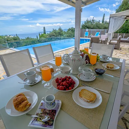 Hera-the Infinity Blue Vila *